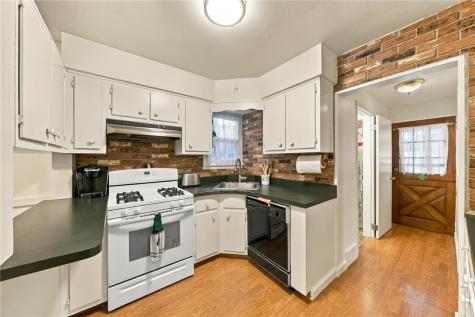 321 Center Avenue Pitcairn PA 15140
