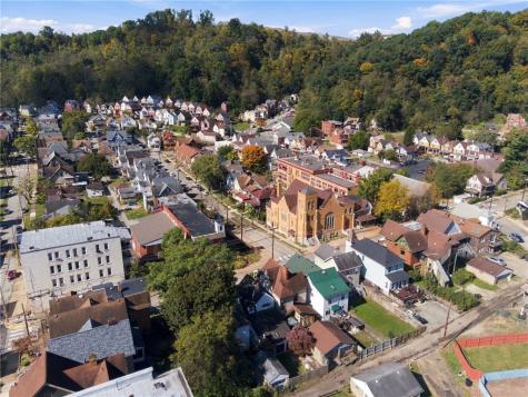 321 Center Avenue Pitcairn PA 15140