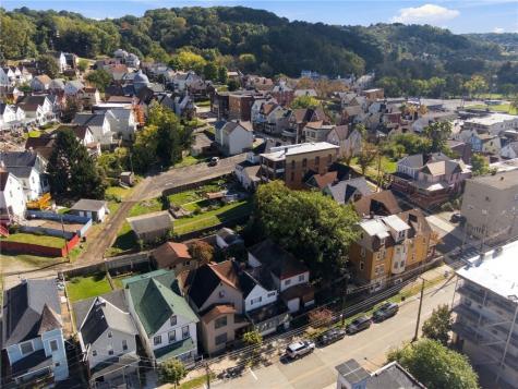 321 Center Avenue Pitcairn PA 15140