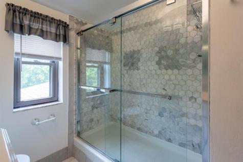 963 Highview Baldwin Township PA 15234