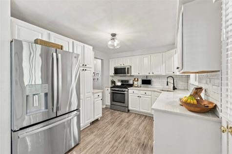 560 Semple Drive North Huntingdon PA 15642