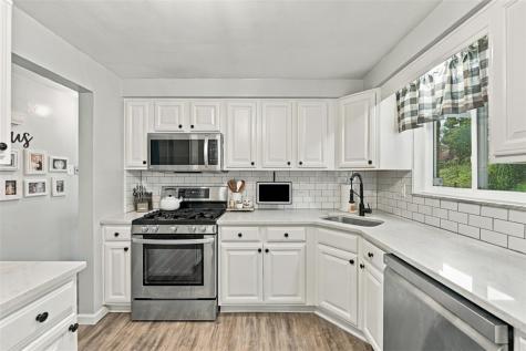560 Semple Drive North Huntingdon PA 15642