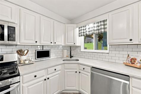560 Semple Drive North Huntingdon PA 15642