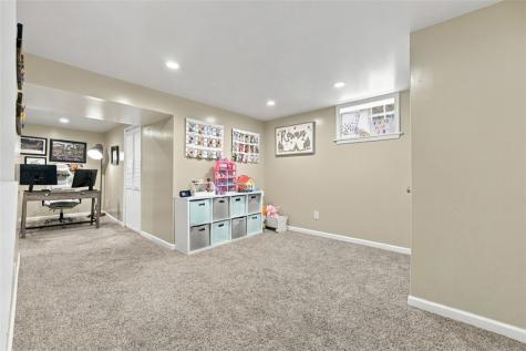 560 Semple Drive North Huntingdon PA 15642