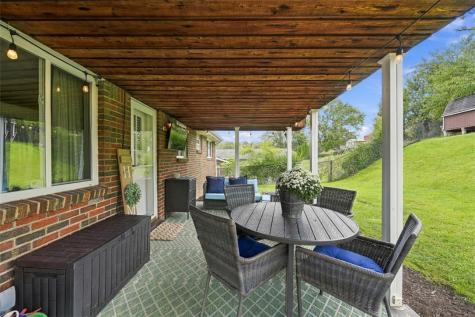 560 Semple Drive North Huntingdon PA 15642