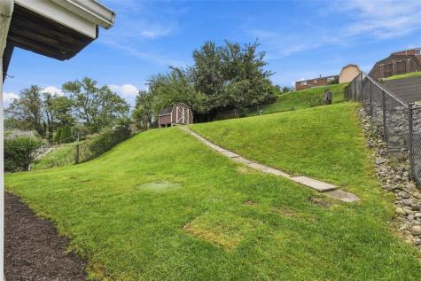 560 Semple Drive North Huntingdon PA 15642