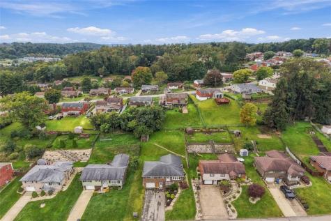 560 Semple Drive North Huntingdon PA 15642