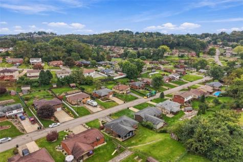 560 Semple Drive North Huntingdon PA 15642