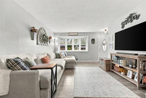560 Semple Drive North Huntingdon PA 15642