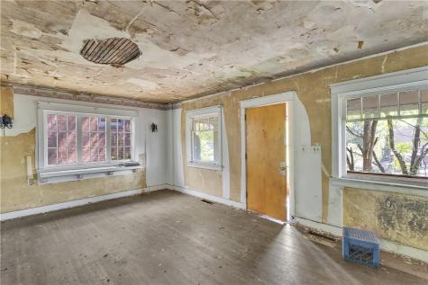 1524 Marie Street Wilkinsburg PA 15221