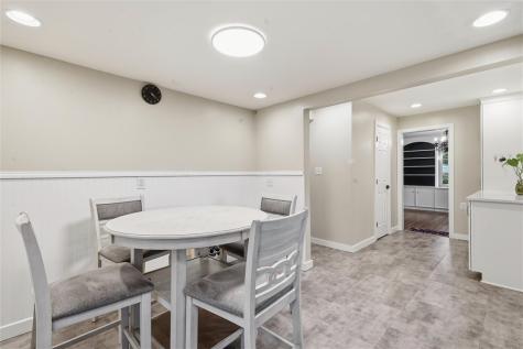 1806 Vollmer Drive Shaler PA 15116