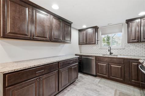 1806 Vollmer Drive Shaler PA 15116