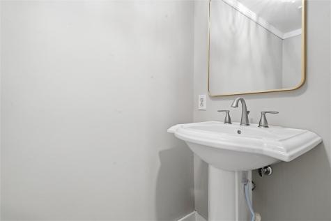 1806 Vollmer Drive Shaler PA 15116