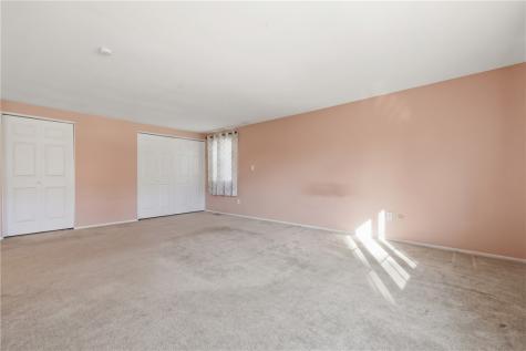 1806 Vollmer Drive Shaler PA 15116