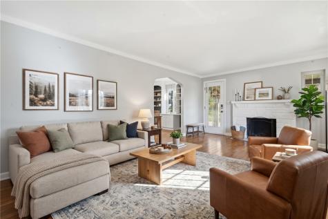 1806 Vollmer Drive Shaler PA 15116