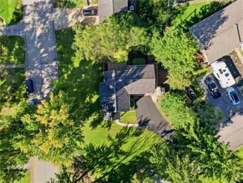 1806 Vollmer Drive Shaler PA 15116