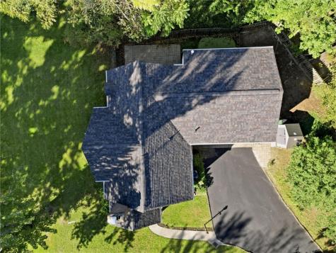 1806 Vollmer Drive Shaler PA 15116