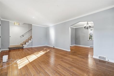 1806 Vollmer Drive Shaler PA 15116