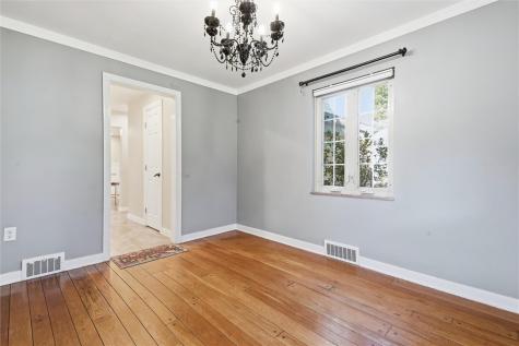 1806 Vollmer Drive Shaler PA 15116