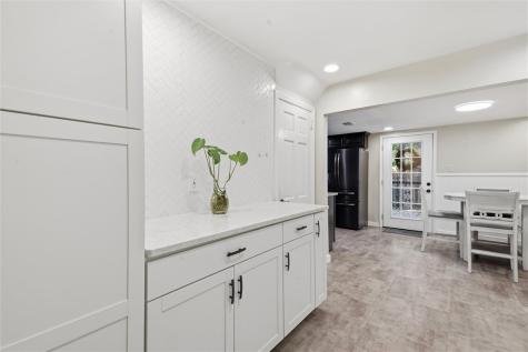 1806 Vollmer Drive Shaler PA 15116
