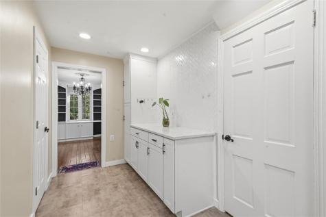 1806 Vollmer Drive Shaler PA 15116
