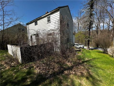 471 Edward Street Westmont Hilltop School District PA 15905