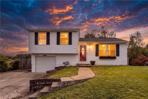 3098 Countryside Drive Shaler PA 15101