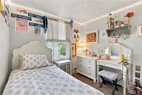 3098 Countryside Drive Shaler PA 15101