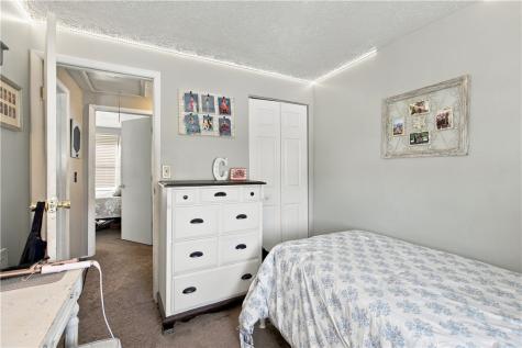 3098 Countryside Drive Shaler PA 15101
