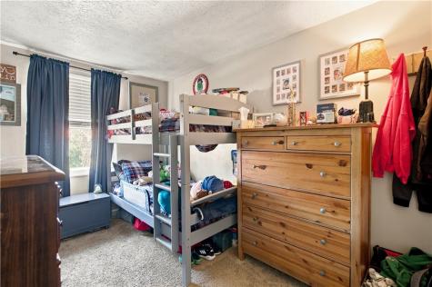 3098 Countryside Drive Shaler PA 15101