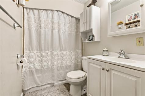 3098 Countryside Drive Shaler PA 15101
