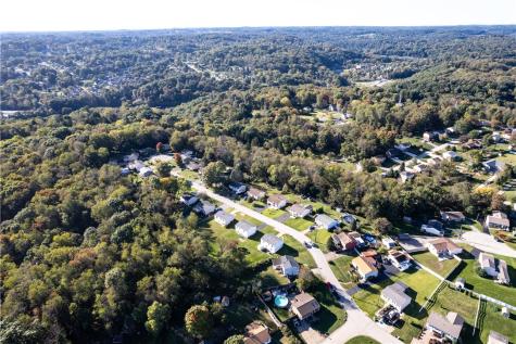 3098 Countryside Drive Shaler PA 15101