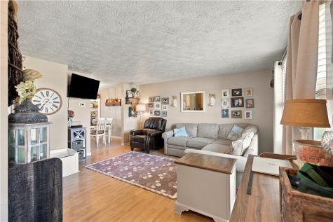 3098 Countryside Drive Shaler PA 15101