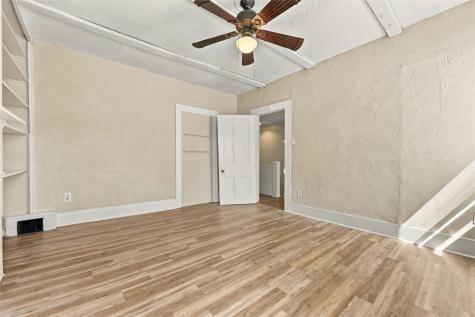 531 Chautauqua Street Perry Hilltop PA 15214