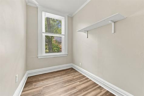 531 Chautauqua Street Perry Hilltop PA 15214