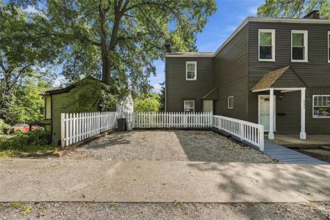 531 Chautauqua Street Perry Hilltop PA 15214