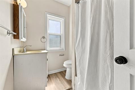 531 Chautauqua Street Perry Hilltop PA 15214