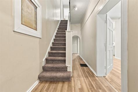 531 Chautauqua Street Perry Hilltop PA 15214