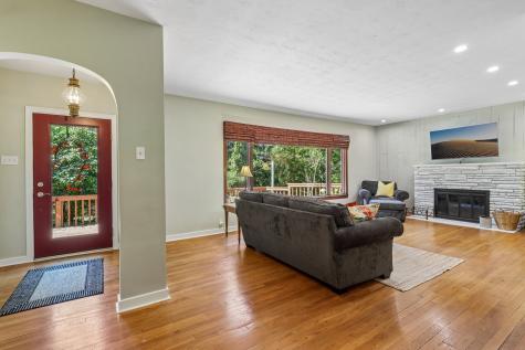 34 Glasgow Road West Deer PA 15044