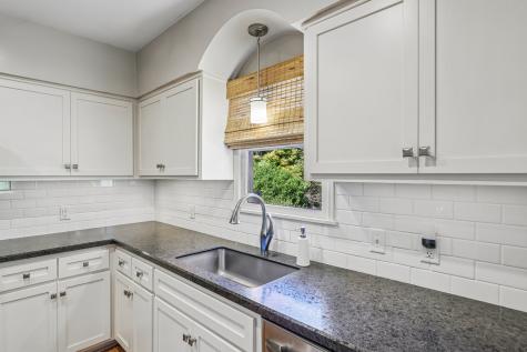 34 Glasgow Road West Deer PA 15044