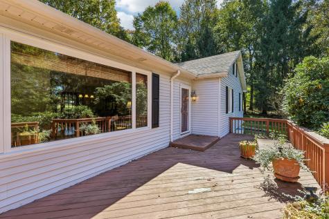34 Glasgow Road West Deer PA 15044