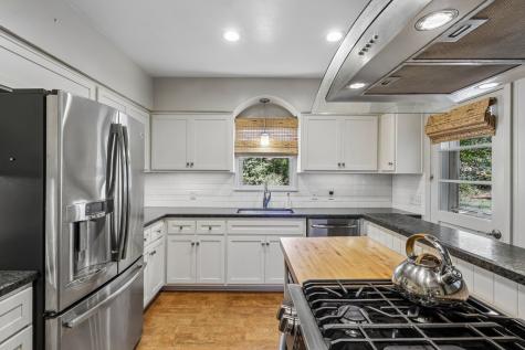 34 Glasgow Road West Deer PA 15044