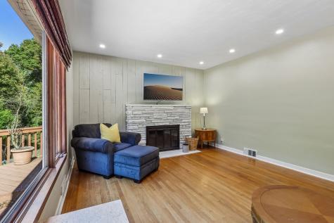34 Glasgow Road West Deer PA 15044