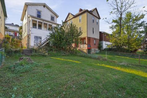 2435 Perry Street Munhall PA 15219