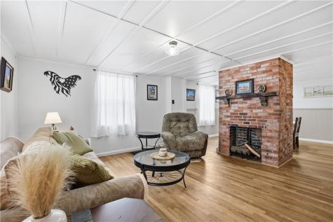 164 W Pittsburgh Street Delmont PA 15626