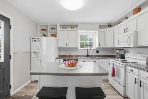 164 W Pittsburgh Street Delmont PA 15626