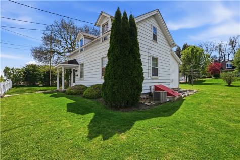 164 W Pittsburgh Street Delmont PA 15626