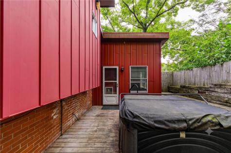 486 Woodlawn Hempfield Township PA 15644