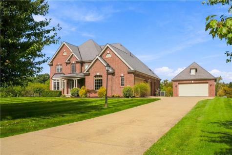 107 Hibernia Drive Lancaster Township PA 16037