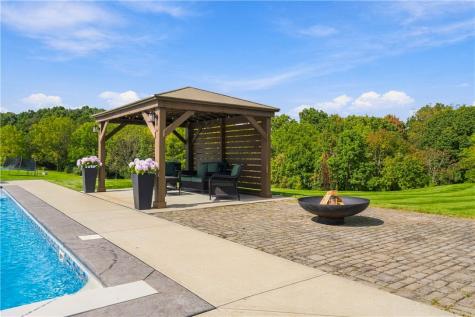 107 Hibernia Drive Lancaster Township PA 16037